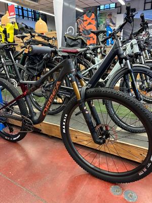 MTB ORBEA OIZ M-TEAM AXS TG.XL CAR-RED 2025